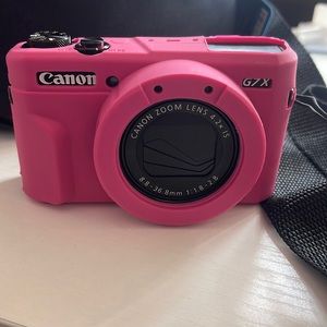 Canon Powershot G7x Mark II camera